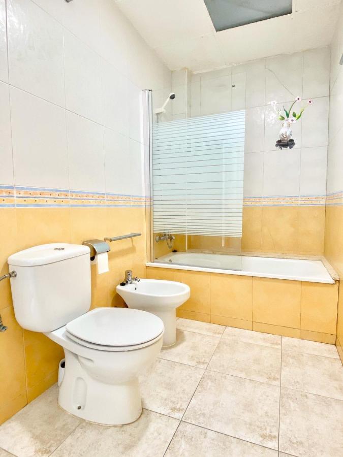 Appartement Devant La Plage Roses Eksteriør billede