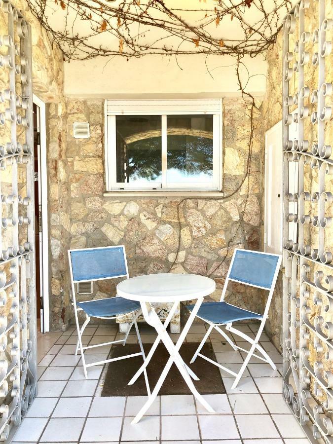 Appartement Devant La Plage Roses Eksteriør billede