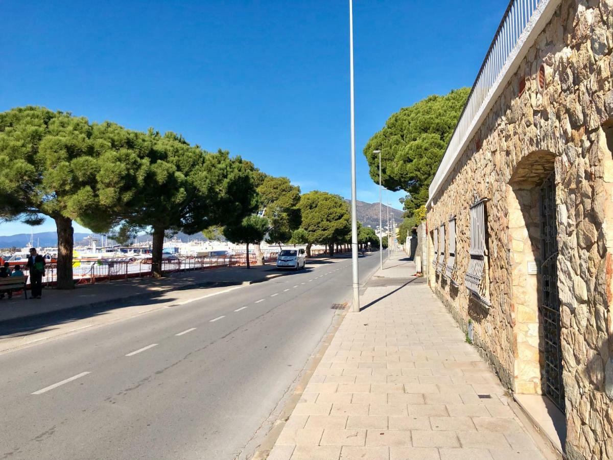 Appartement Devant La Plage Roses Eksteriør billede